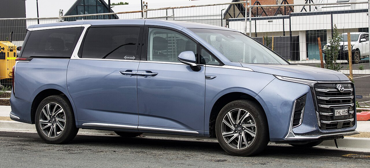 Maxus Mifa 9
