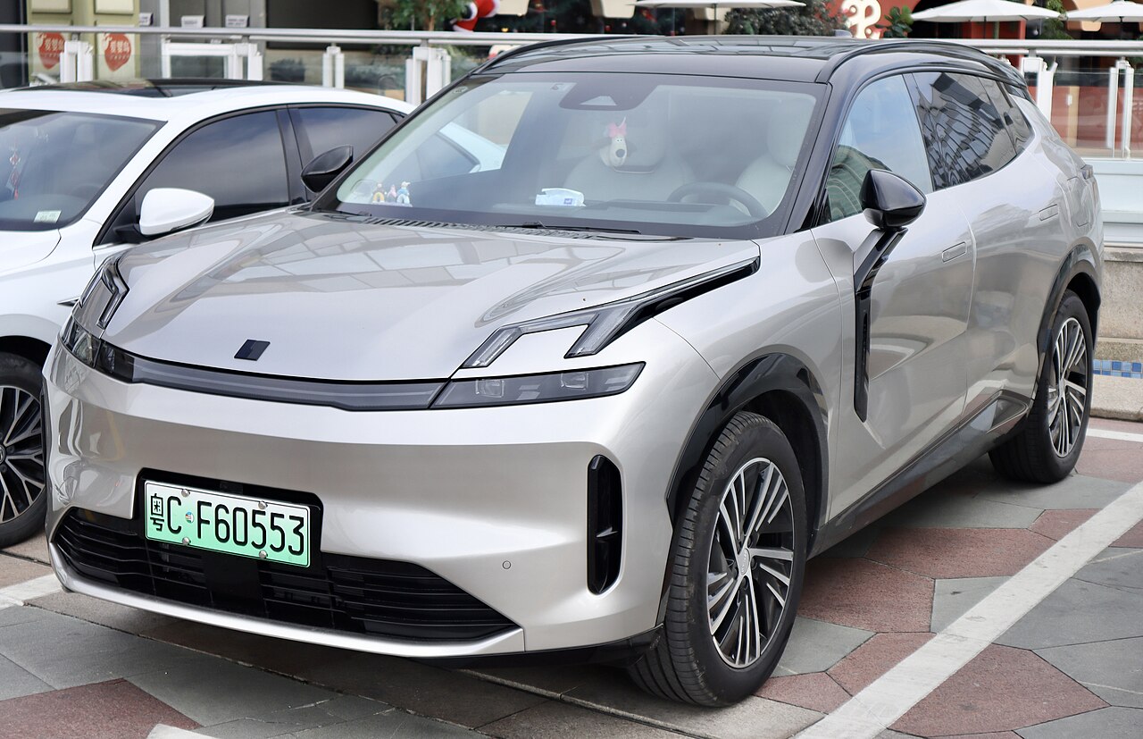 Lynk & Co 08