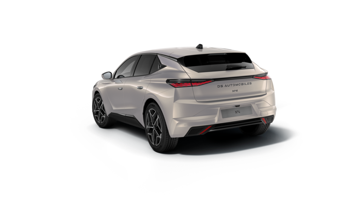 DS Automobiles N°4 — rear